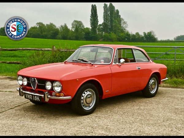 Main photograph for Alfa Romeo 1750 GTV