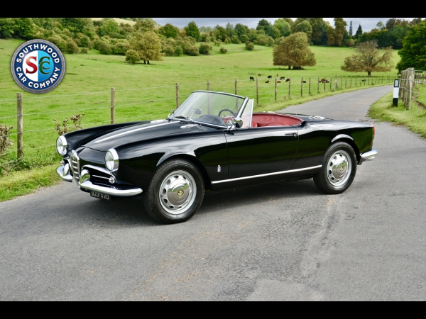 Main photograph for Alfa Romeo Giulietta Spider Californian Survivor Car